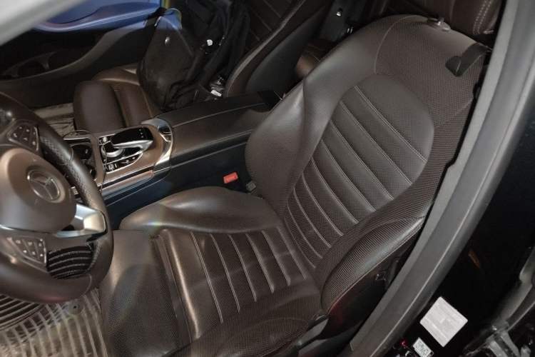 Used Mercedes-Benz GLC 2016 GLC 300 4MATIC Luxury Model Left Front Seat