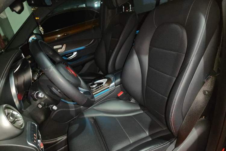 Used Mercedes-Benz GLC 2016 GLC 300 4MATIC Dynamic Model Left Front Seat