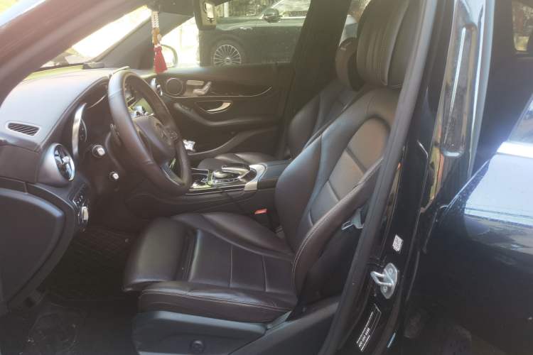 Used Mercedes-Benz GLC 2016 GLC 260 4MATIC Luxury Model Left Front Seat
