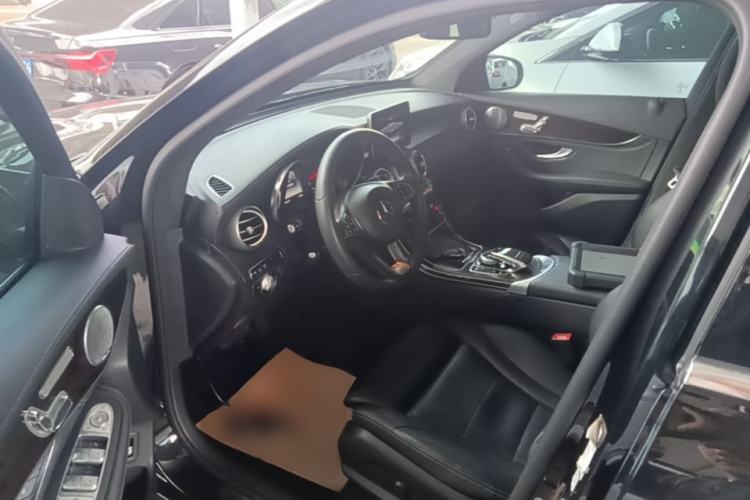 Used Mercedes-Benz GLC 2016 GLC 260 4MATIC Luxury Model Left Front Seat