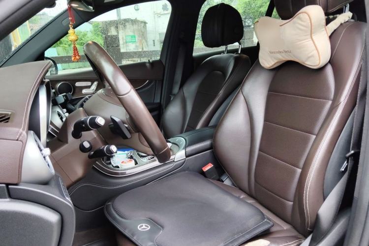 Used Mercedes-Benz GLC 2016 GLC 300 4MATIC Dynamic Model Left Front Seat