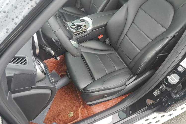 Used Mercedes-Benz GLC 2016 GLC 260 4MATIC Dynamic Edition Left Front Seat
