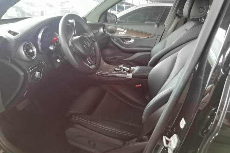 Used Mercedes-Benz GLC 2016 GLC 300 4MATIC Dynamic Model Left Front Seat