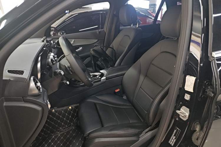 Used Mercedes-Benz GLC 2016 GLC 200 4MATIC Left Front Seat