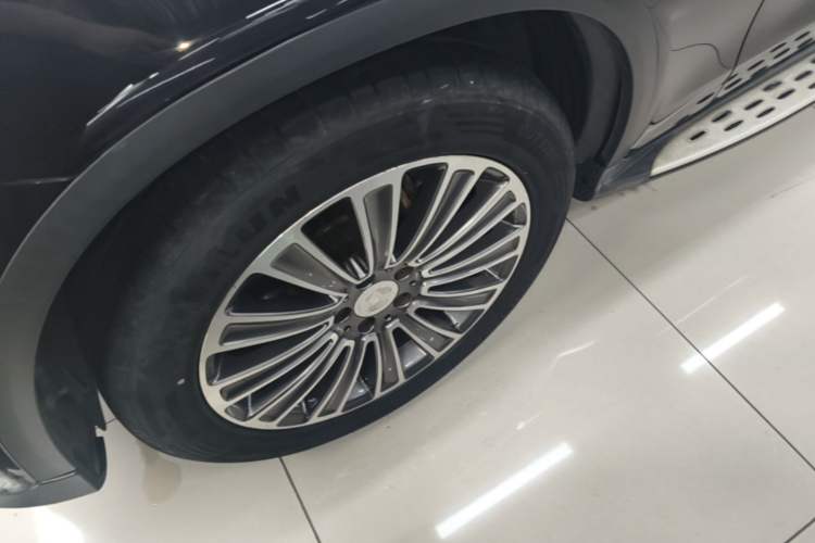 Used Mercedes-Benz GLC 2016 GLC 200 4MATIC Left Front Wheel Hub