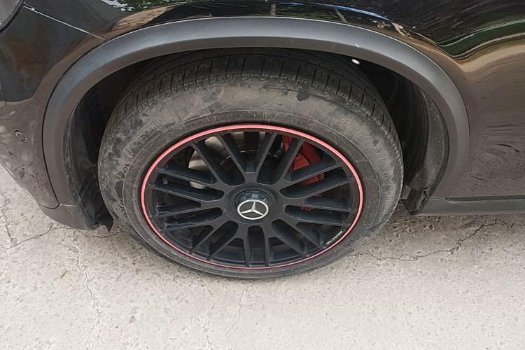 Used Mercedes-Benz GLC 2016 GLC 260 4MATIC Dynamic Edition Left Front Wheel Hub