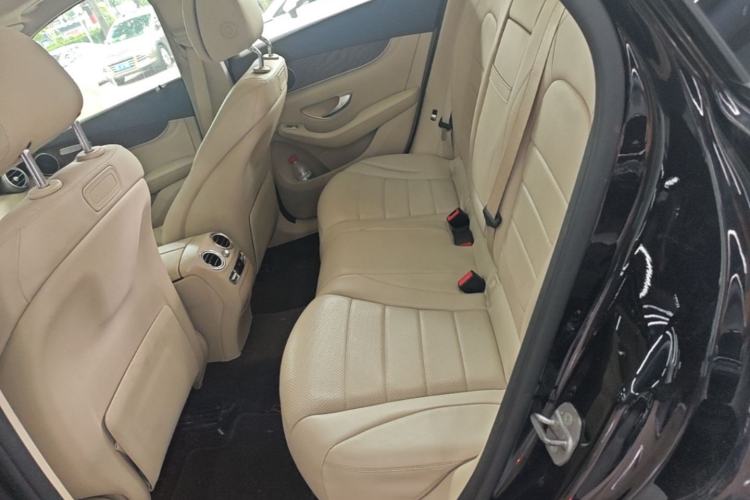 Used Mercedes-Benz GLC 2016 GLC 300 4MATIC Dynamic Model Left Rear Seat