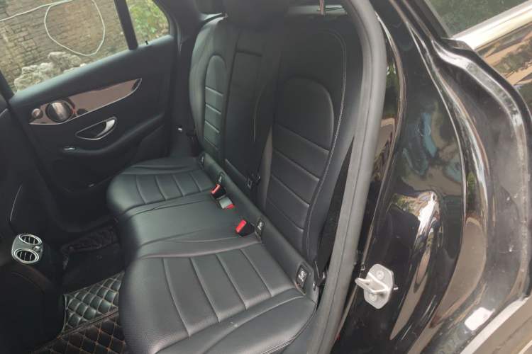 Used Mercedes-Benz GLC 2016 GLC 260 4MATIC Dynamic Edition Left Rear Seat
