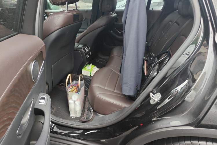 Used Mercedes-Benz GLC 2016 GLC 300 4MATIC Dynamic Model Left Rear Seat