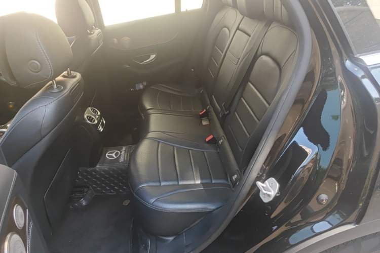 Used Mercedes-Benz GLC 2016 GLC 300 4MATIC Dynamic Model Left Rear Seat