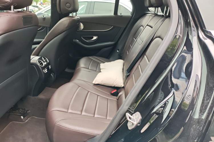 Used Mercedes-Benz GLC 2016 GLC 300 4MATIC Dynamic Model Left Rear Seat