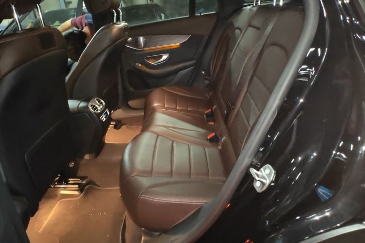 Used Mercedes-Benz GLC 2016 GLC 300 4MATIC Dynamic Model Left Rear Seat