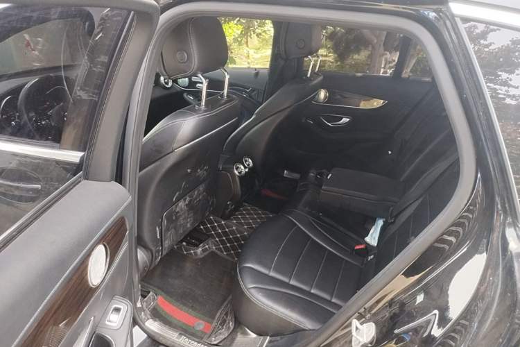 Used Mercedes-Benz GLC 2016 GLC 260 4MATIC Dynamic Edition Left Rear Seat