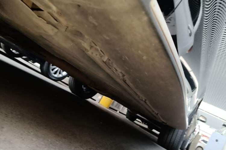 Used Mercedes-Benz GLC 2016 GLC 260 4MATIC Dynamic Edition Left Side Sill