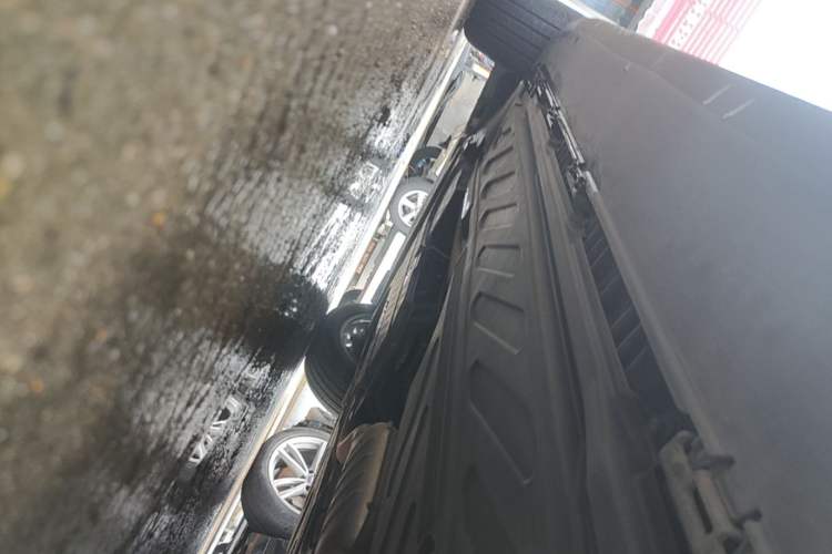 Used Mercedes-Benz GLC 2016 GLC 260 4MATIC Dynamic Edition Left Side Sill