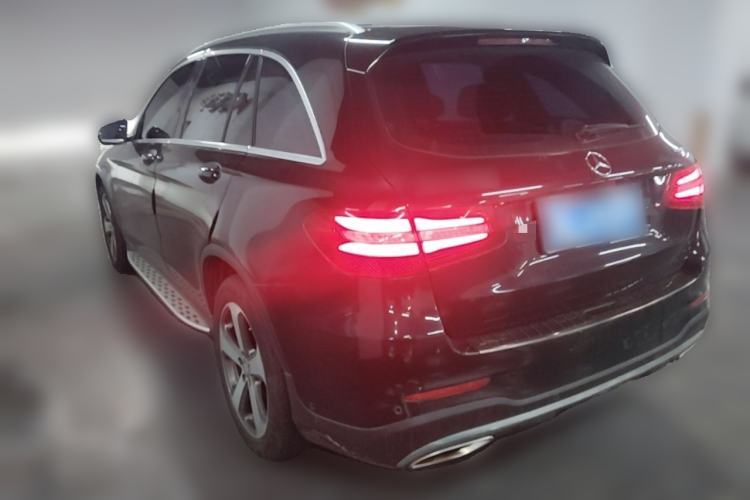 Used Mercedes-Benz GLC 2016 GLC 260 4MATIC Luxury Model Rear Left 45 Deg