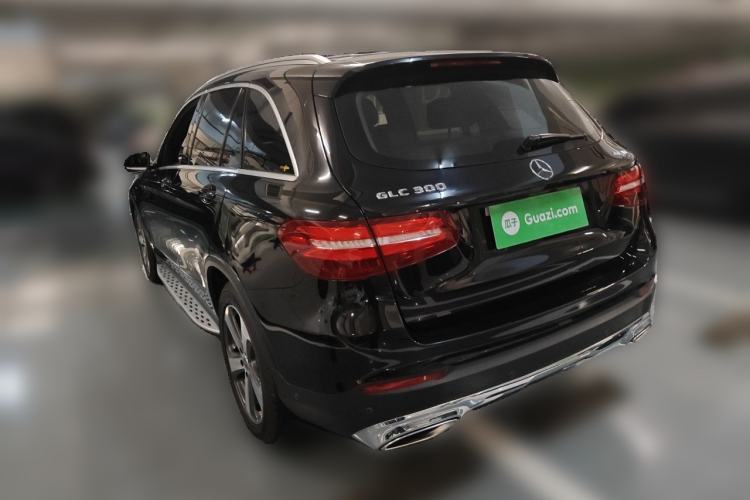 Used Mercedes-Benz GLC 2016 GLC 300 4MATIC Dynamic Model Rear Left 45 Deg