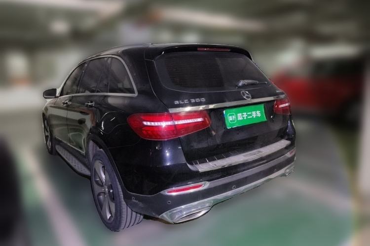 Used Mercedes-Benz GLC 2016 GLC 300 4MATIC Luxury Model Rear Left 45 Deg