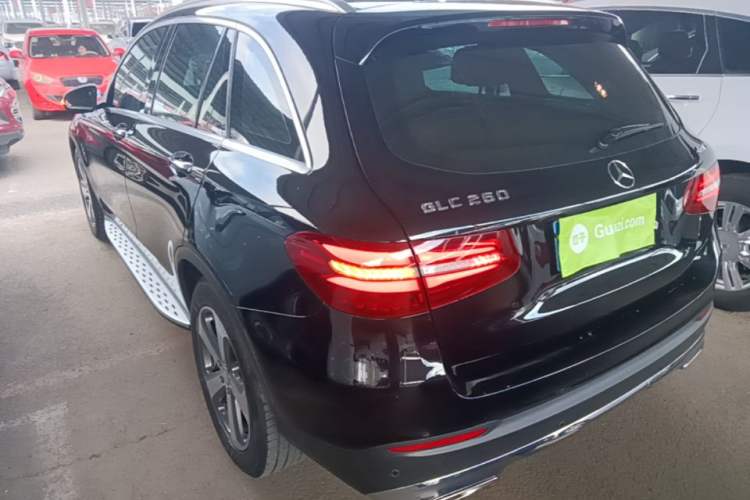Used Mercedes-Benz GLC 2016 GLC 260 4MATIC Luxury Model Rear Left 45 Deg