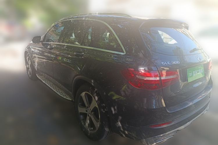 Used Mercedes-Benz GLC 2016 GLC 260 4MATIC Luxury Model Rear Left 45 Deg