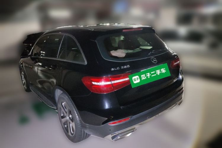 Used Mercedes-Benz GLC 2016 GLC 260 4MATIC Luxury Model Rear Left 45 Deg