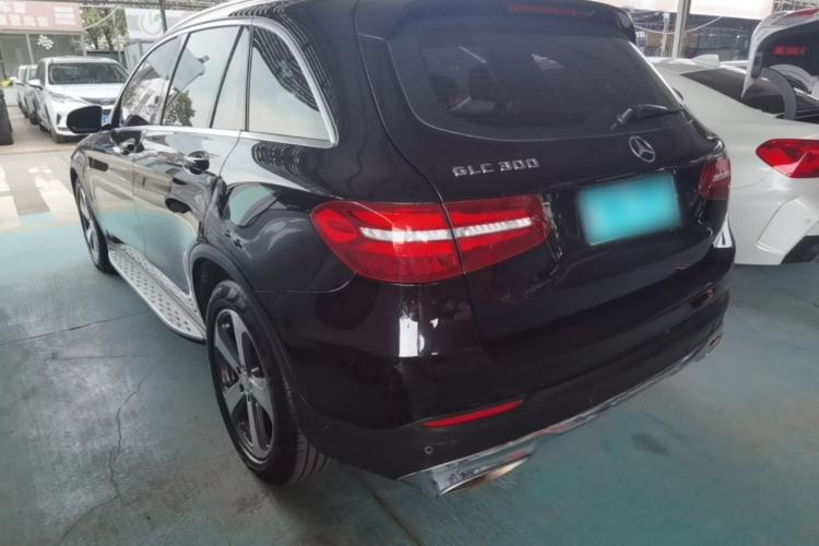 Used Mercedes-Benz GLC 2016 GLC 300 4MATIC Dynamic Model Rear Left 45 Deg