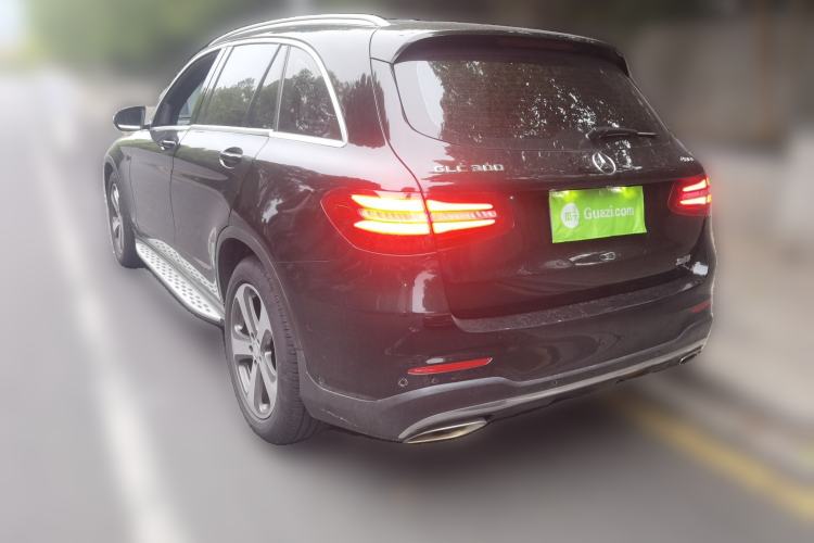 Used Mercedes-Benz GLC 2016 GLC 300 4MATIC Luxury Model Rear Left 45 Deg