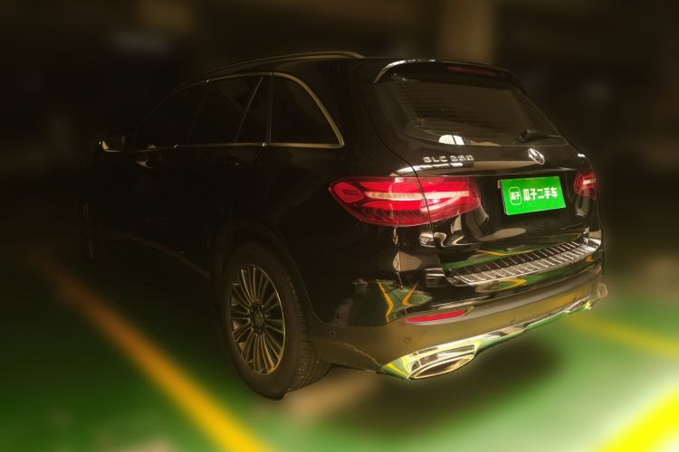 Used Mercedes-Benz GLC 2016 GLC 260 4MATIC Dynamic Edition Rear Left 45 Deg