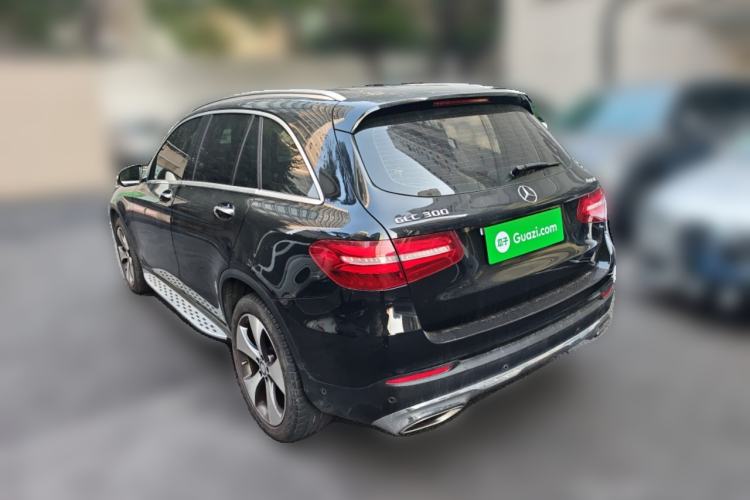 Used Mercedes-Benz GLC 2016 GLC 300 4MATIC Luxury Model Rear Left 45 Deg