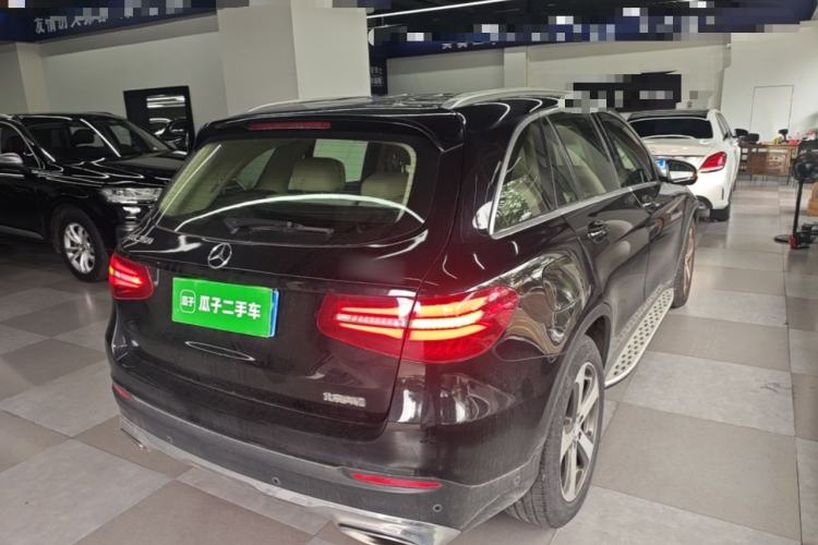 Used Mercedes-Benz GLC 2016 GLC 300 4MATIC Dynamic Model Rear Right 45 Deg