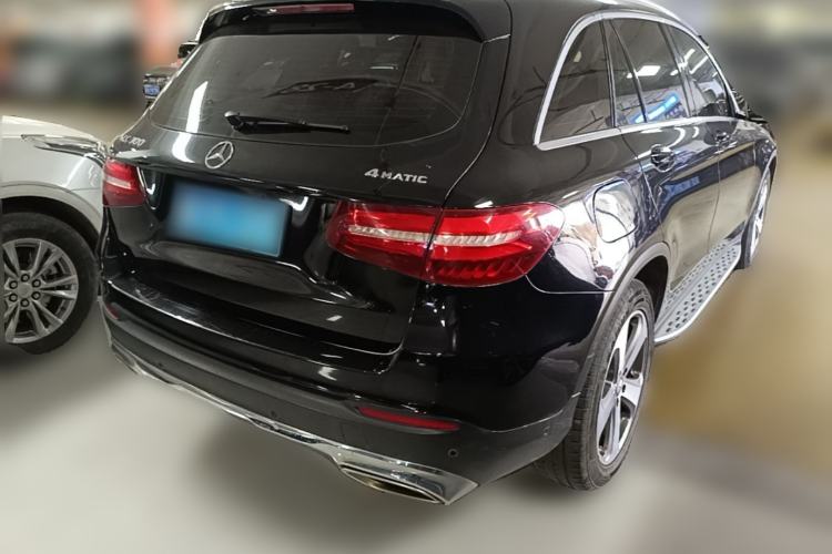 Used Mercedes-Benz GLC 2016 GLC 300 4MATIC Dynamic Model Rear Right 45 Deg