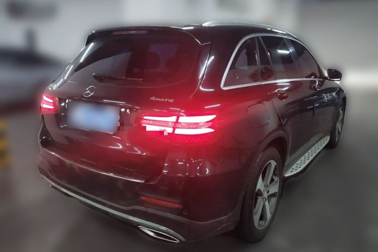 Used Mercedes-Benz GLC 2016 GLC 260 4MATIC Luxury Model Rear Right 45 Deg