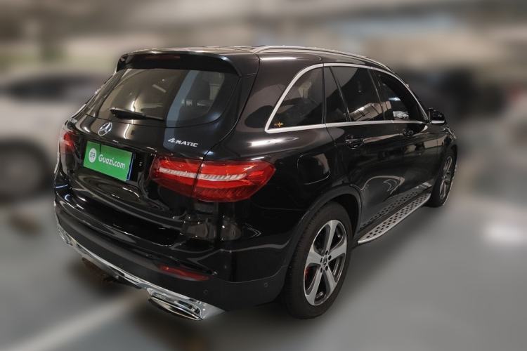 Used Mercedes-Benz GLC 2016 GLC 300 4MATIC Dynamic Model Rear Right 45 Deg