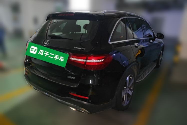 Used Mercedes-Benz GLC 2016 GLC 300 4MATIC Dynamic Model Rear Right 45 Deg