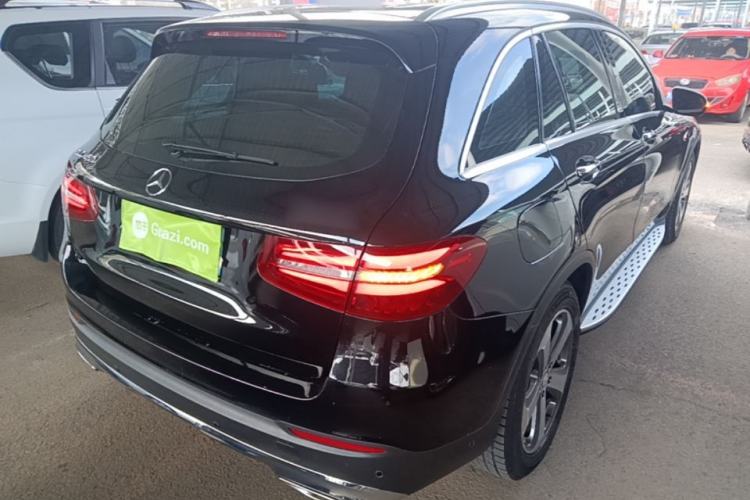 Used Mercedes-Benz GLC 2016 GLC 260 4MATIC Luxury Model Rear Right 45 Deg