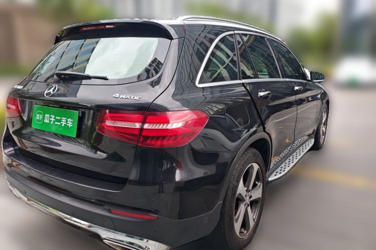 Used Mercedes-Benz GLC 2016 GLC 300 4MATIC Dynamic Model Rear Right 45 Deg