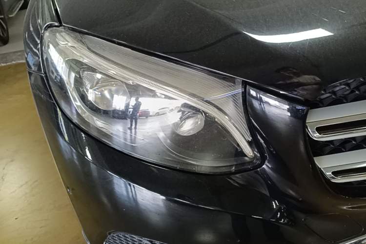 Used Mercedes-Benz GLC 2016 GLC 300 4MATIC Dynamic Model Right Front Headlight