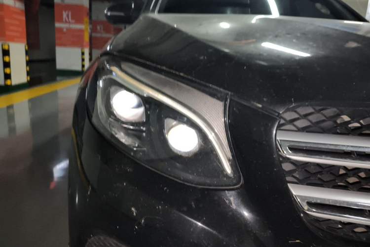 Used Mercedes-Benz GLC 2016 GLC 300 4MATIC Dynamic Model Right Front Headlight