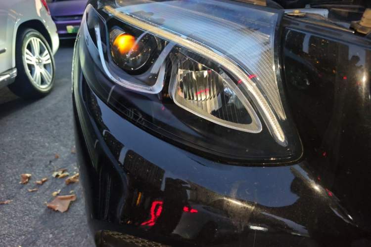Used Mercedes-Benz GLC 2016 GLC 260 4MATIC Dynamic Edition Right Front Headlight