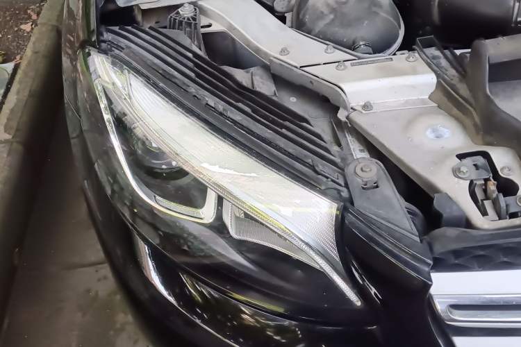 Used Mercedes-Benz GLC 2016 GLC 260 4MATIC Dynamic Edition Right Front Headlight