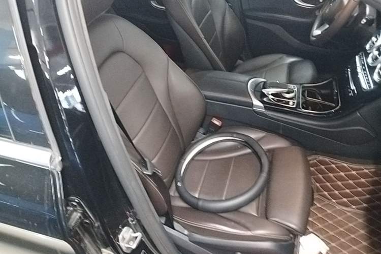 Used Mercedes-Benz GLC 2016 GLC 200 4MATIC Right Front Seat