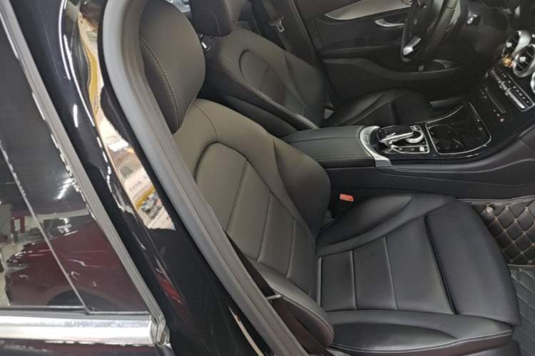 Used Mercedes-Benz GLC 2016 GLC 200 4MATIC Right Front Seat