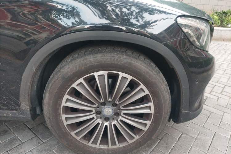 Used Mercedes-Benz GLC 2016 GLC 260 4MATIC Dynamic Edition Right Front Wheel Hub