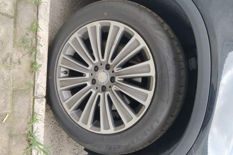 Used Mercedes-Benz GLC 2016 GLC 200 4MATIC Right Front Wheel Hub