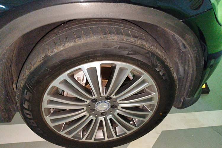 Used Mercedes-Benz GLC 2016 GLC 260 4MATIC Dynamic Edition Right Front Wheel Hub