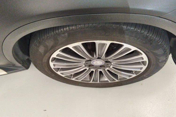 Used Mercedes-Benz GLC 2016 GLC 260 4MATIC Dynamic Edition Right Front Wheel Hub