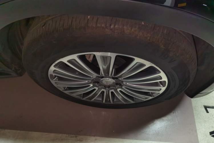 Used Mercedes-Benz GLC 2016 GLC 260 4MATIC Dynamic Edition Right Front Wheel Hub