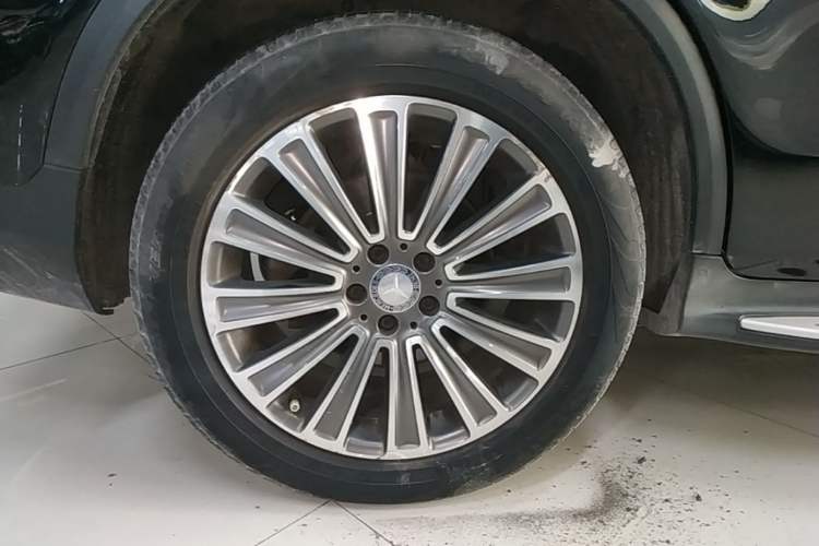 Used Mercedes-Benz GLC 2016 GLC 200 4MATIC Right Rear Wheel Hub