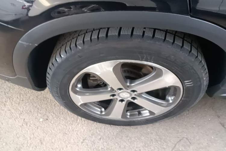 Used Mercedes-Benz GLC 2016 GLC 260 4MATIC Luxury Model Right Rear Wheel Hub