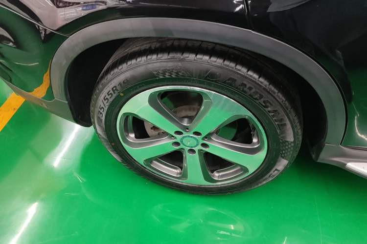 Used Mercedes-Benz GLC 2016 GLC 300 4MATIC Dynamic Model Right Rear Wheel Hub